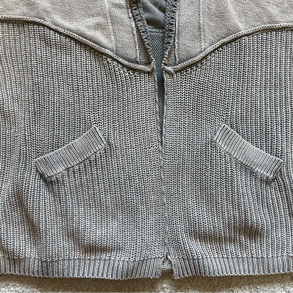 Pilcro and the Letterpress Gray and Cream Cardigan - Picture 5 of 10
